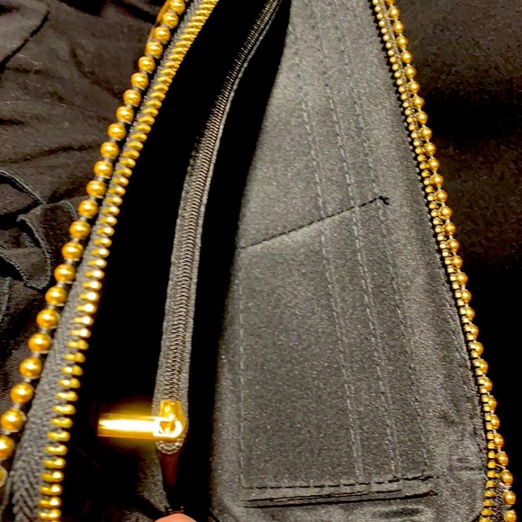 NWOT Leopard wristlet. - Picture 4 of 7